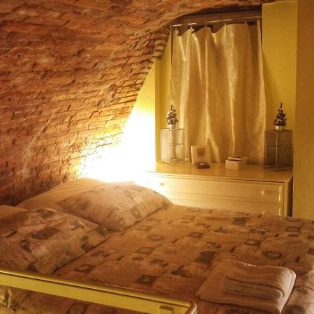 Lo Scrigno Apartment Lucca Bagian luar foto